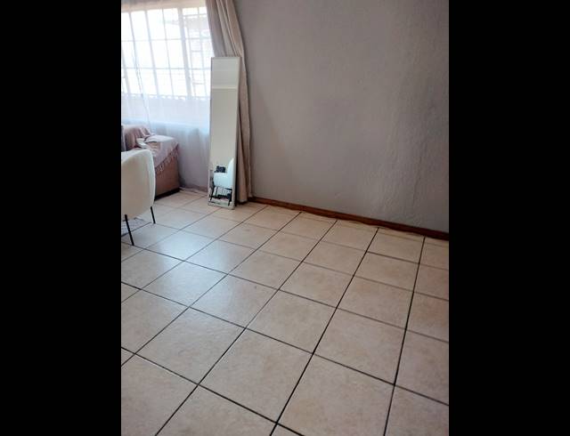 2 BEDROOM FREEHOLD FOR SALE IN WITBANK EXT 10